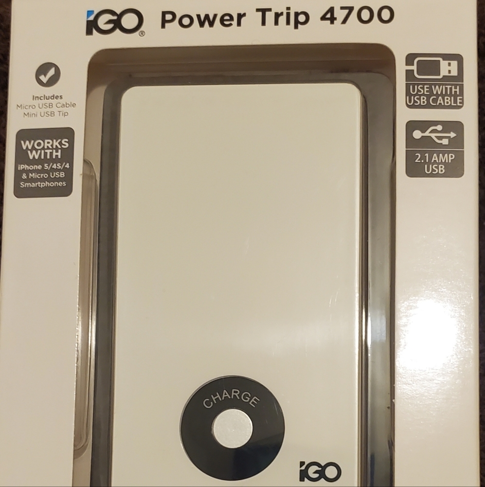iGo Power Trip 4700 Compact iPhone, Smartphone, Tablet, etc Battery Charger